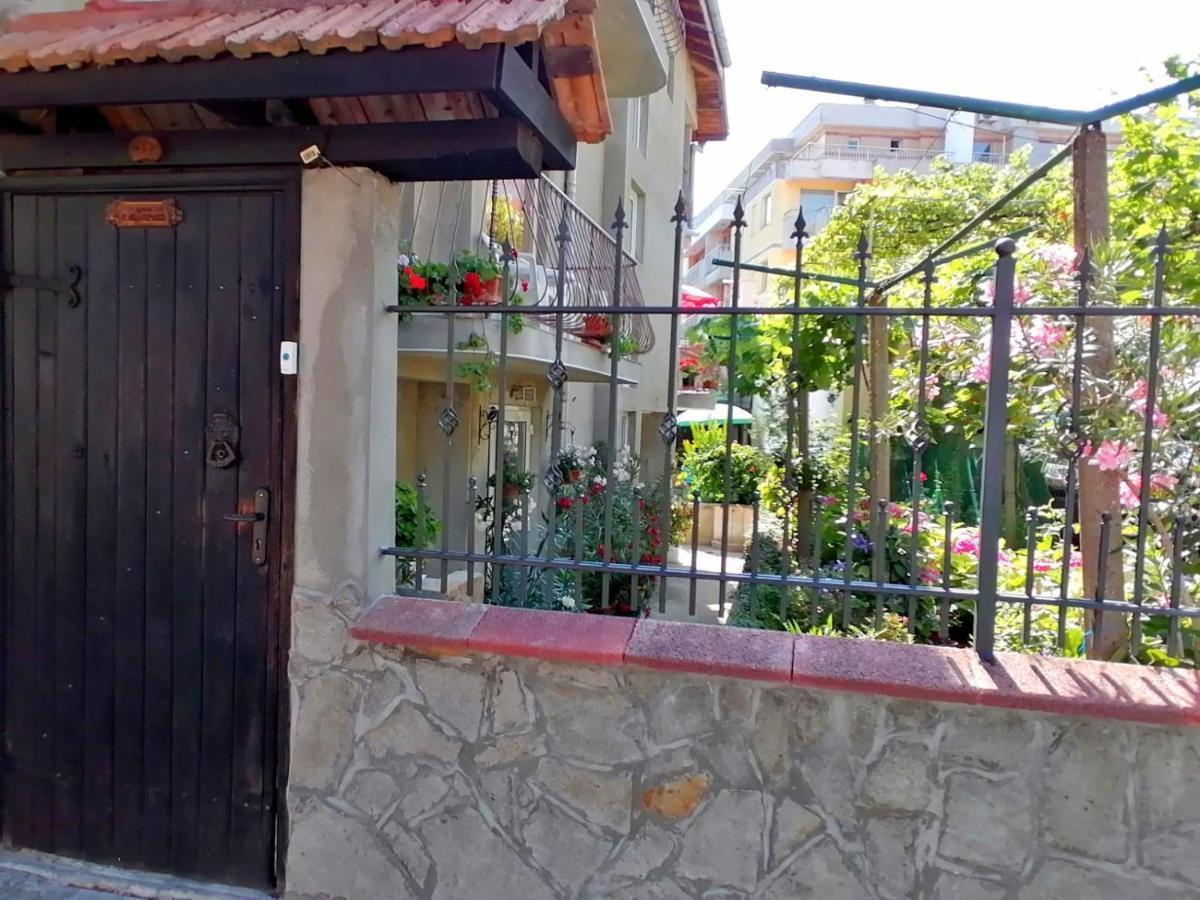 Guest House Sokratovi 奥布佐尔 外观 照片