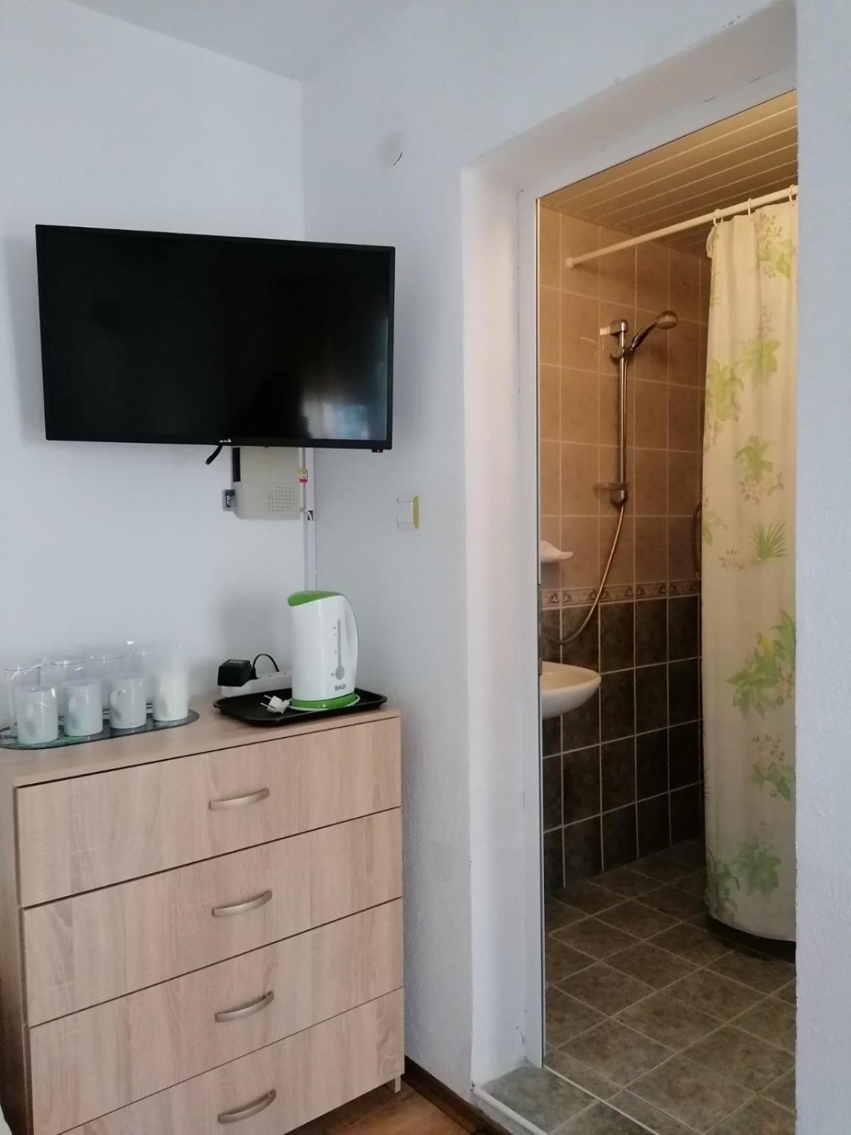 Guest House Sokratovi 奥布佐尔 外观 照片