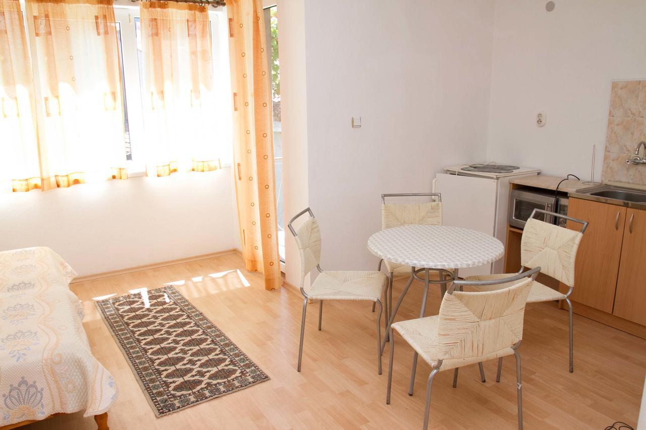 Guest House Sokratovi 奥布佐尔 外观 照片