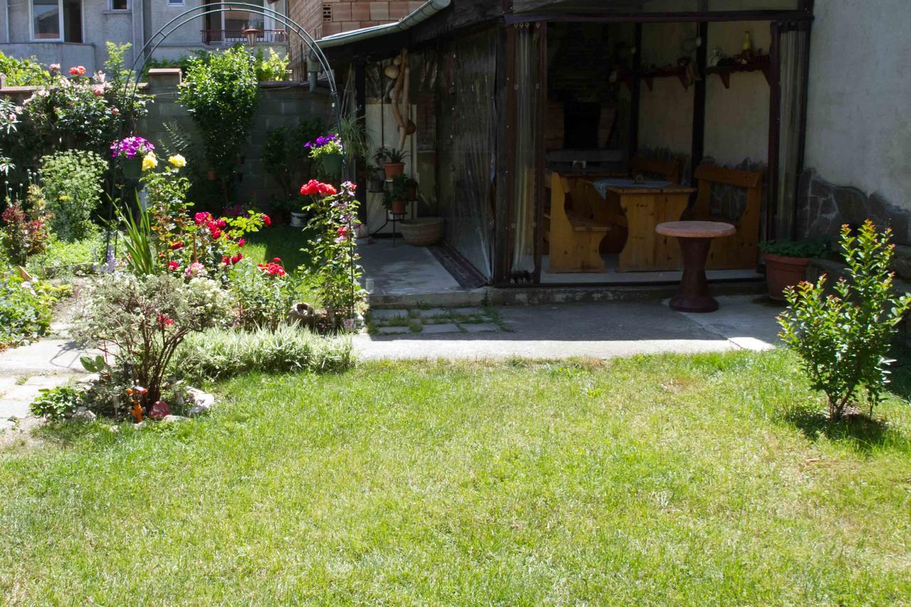 Guest House Sokratovi 奥布佐尔 外观 照片